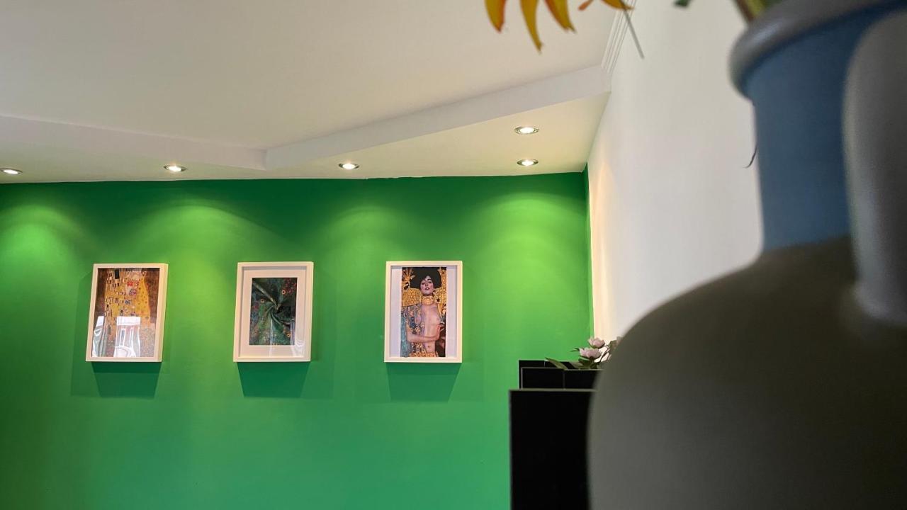 Appartamento Terrace Balcony Downtown Delight Old Town Oasis Center Universitate Square Old Town *