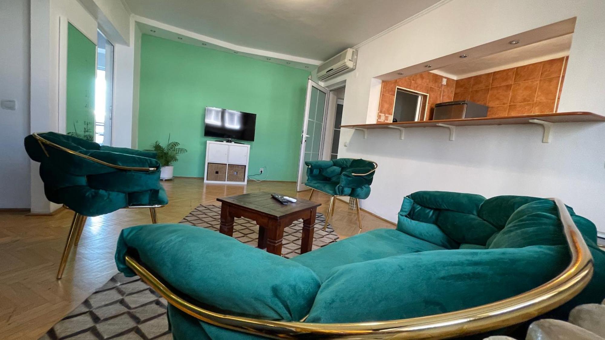 Terrace Balcony Downtown Delight Old Town Oasis Center Universitate Square Old Town 公寓 布加勒斯特